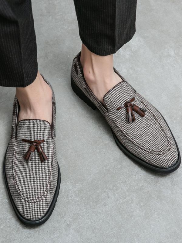 Men's Houndstooth Pattern Tassel Decor Loafers, 2024 New Style Casual Comfortable Slip-on Shoes for Party Daily Wear, Fashionable Shoes for Men