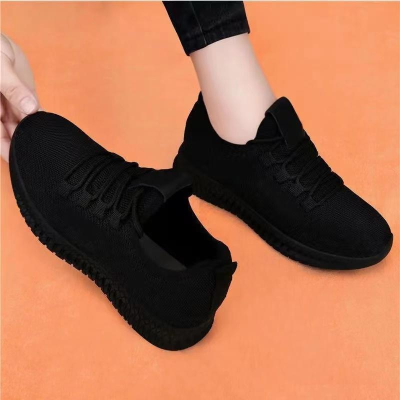 Pure Black Kitchen Shoes for Work Non-Slip Soft Bottom Old Beijing Cloth Shoes 2024 Spring New Women's Casual Pumps