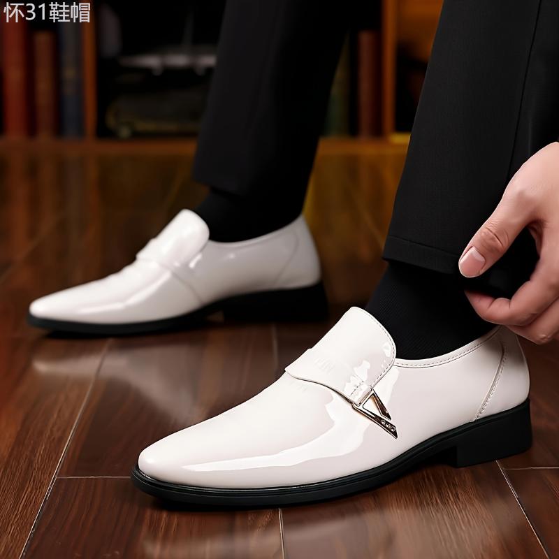 Vintage Elegance Men's Pointed-Toe Dress Loafers - Breathable Slip-On, Alphabet Detail for Office & Formal Wear Footwear Shoe