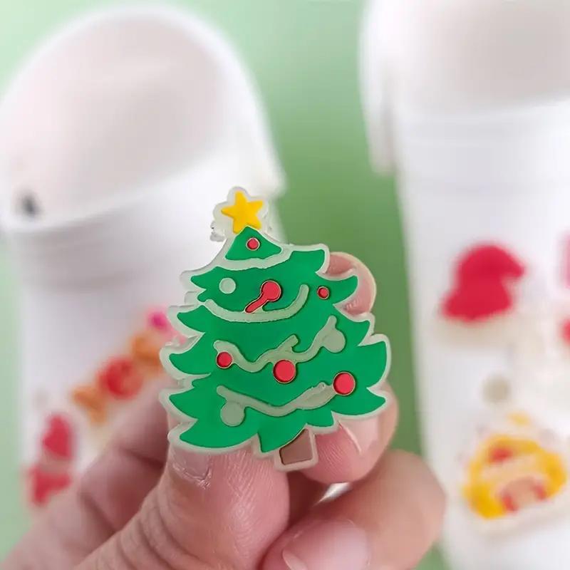 Mixed Style Luminous Christmas Themed Shoe Charms, 12pcs set Cute Cartoon Shoe Decoration, Glow in The Dark Shoe Accessories for Clogs Bubble Slides