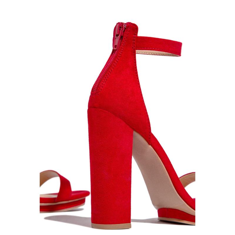 New View Block High Heels - Red