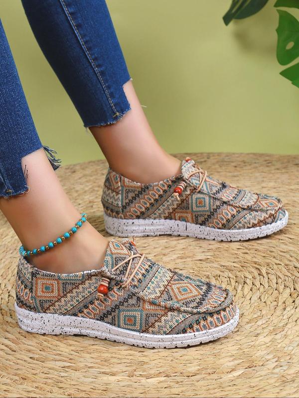 Women's Fashionable Boho Style Low Top Slip on Shoes, 1 Pair Casual Comfortable Round Toe Low Top Canvas Shoes for Daily Wear, Perfect for Women & Girls, Spring New Trendy Footwear