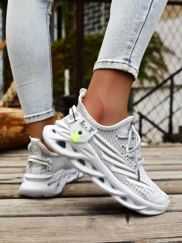 Women's Fashionable Lace Up Low Top Sneakers, Casual Comfortable Breathable Hollow Out Sports Running Shoes, All-match Basic Shoes for Daily Wear