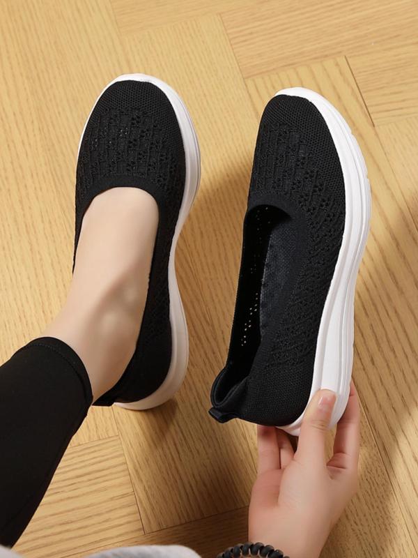 Women's Mesh Breathable Lightweight Slip on Shoes, Casual Comfortable Flat Shoes for Daily Wear, Female All-match Round Toe Shoes for Daily Wear