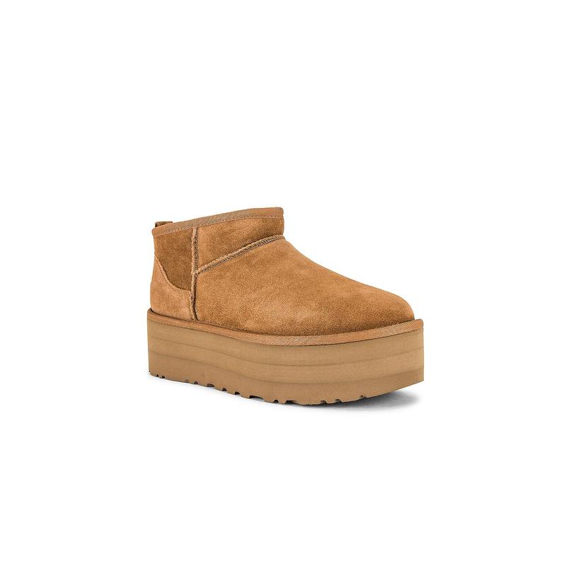 UGG Classic Ultra Mini Platform Boot in Chestnut