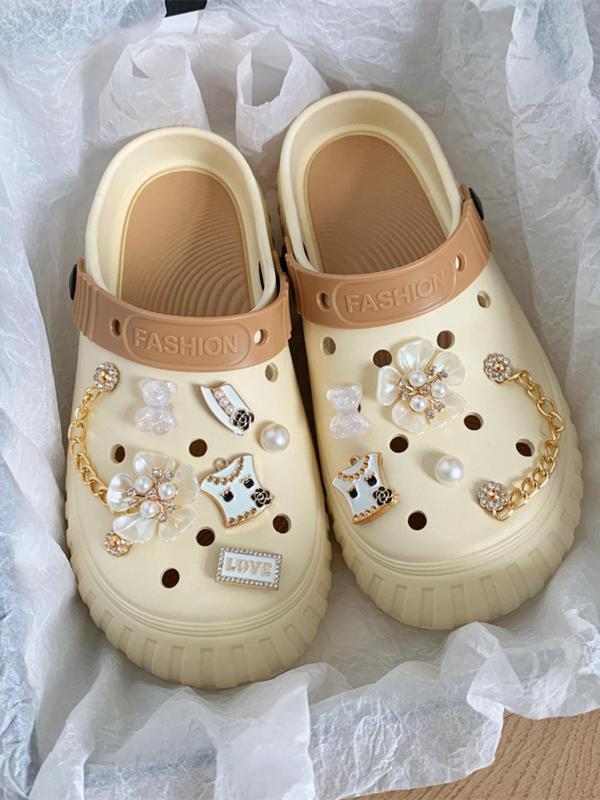 Women's Cute Minimalist Clogs with Flower & Chain Design Charm, Trendy Clogs with Faux Pearl & Rhinestone Decor Charms, Fashionable Clogs for Summer