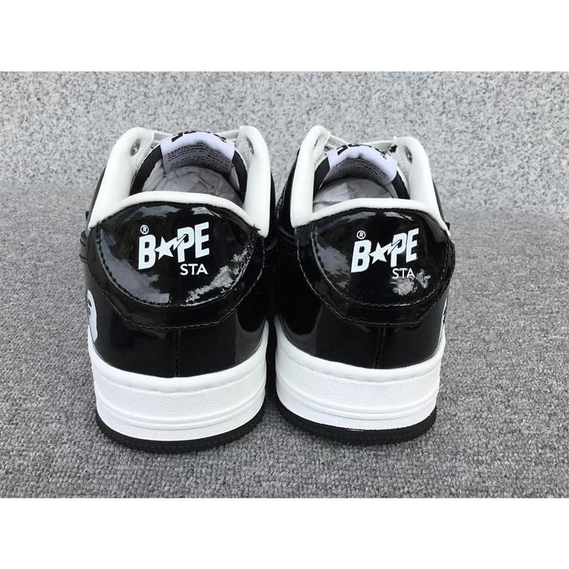 BAPESTA SK8DUNK Shark Series Couple Patent Leather Casual Sneakers Low-top Versatile Sneakers