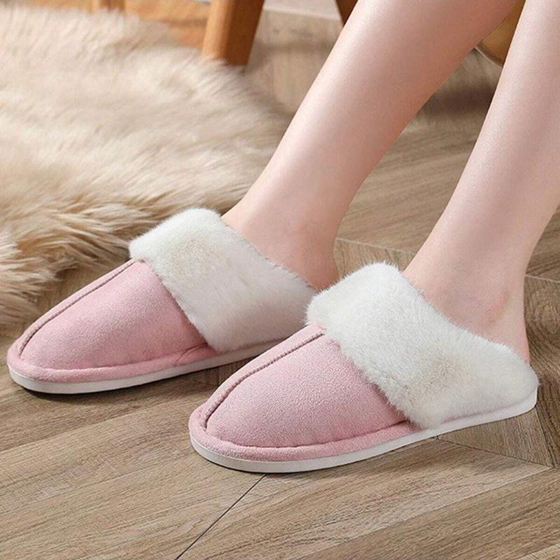 Warm Women's Plush Fleece-Lined Slip-On Moccasin with Fluffy Detail - Non-Slip Winter Home Slippers on Flat Platform Sole indoor  shoes Soft Anti-Skid