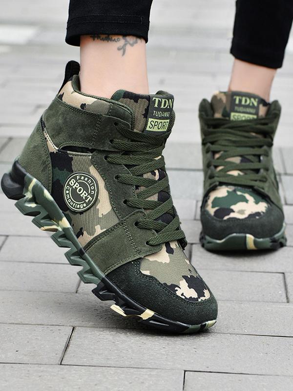 Women's Fashionable Camo Print Lace Up Front Walking Shoes, Casual Comfortable Sports Shoes for Daily Wear, Female All-match Round Toe Shoes for Daily Wear