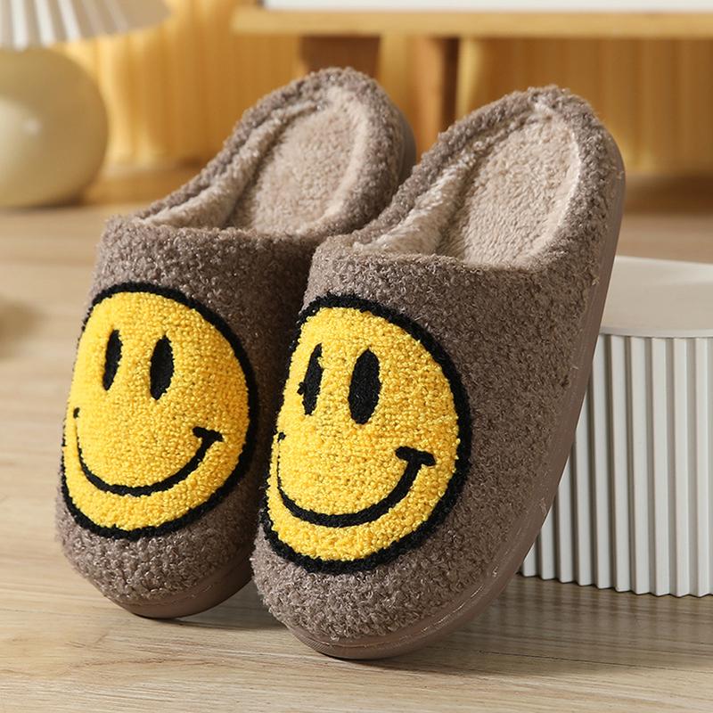 PacificPlex Womens Smiley Preppy Smile Slippers Retro Cozy Comfy Plush Slip-On Indoor Slide Footwear Soft Comfort Fluffy Cute winter woman slipper Women's Plush