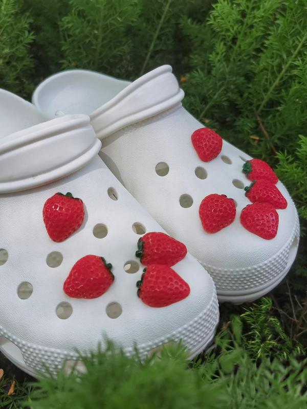 9pcs set Cute Strawberry Design Shoe Decoration, Fruit Shoe Decorations for Clogs, Kawaii Shoes Accessories