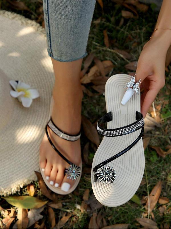 Rhinestone Flower Decorated Toe Ring Flip Flops for Women, New Fashionable Trendy Slide Sandals for Beach, Casual Summer 2024 Matching Shoes for Travel Vacation