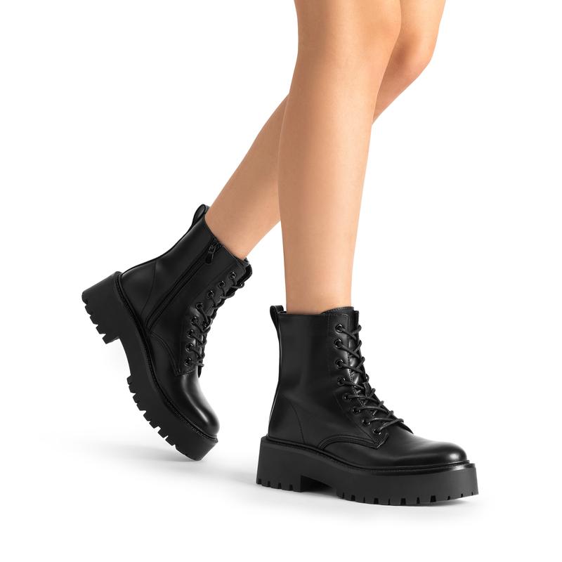 DREAM PAIRS Chunky Non-Slip Combat Ankle Boots