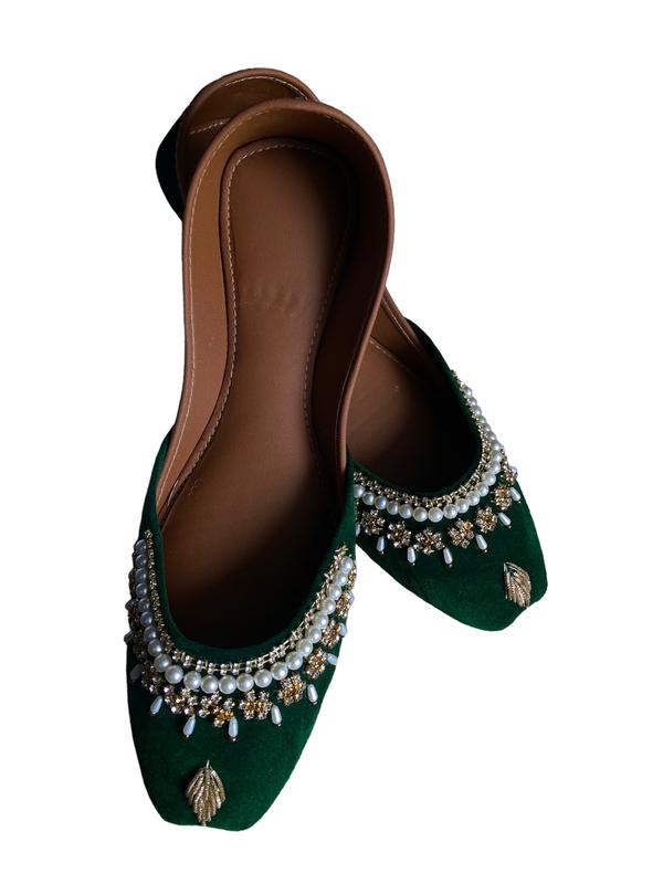 Women Padded embroidered Leather Flats, Shoes  Khussa  Jutti for party wear