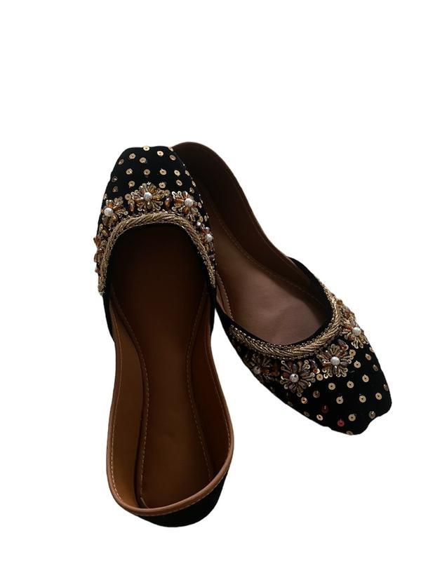 Women Padded embroidered Leather Flats, Shoes  Khussa  Jutti for party wear