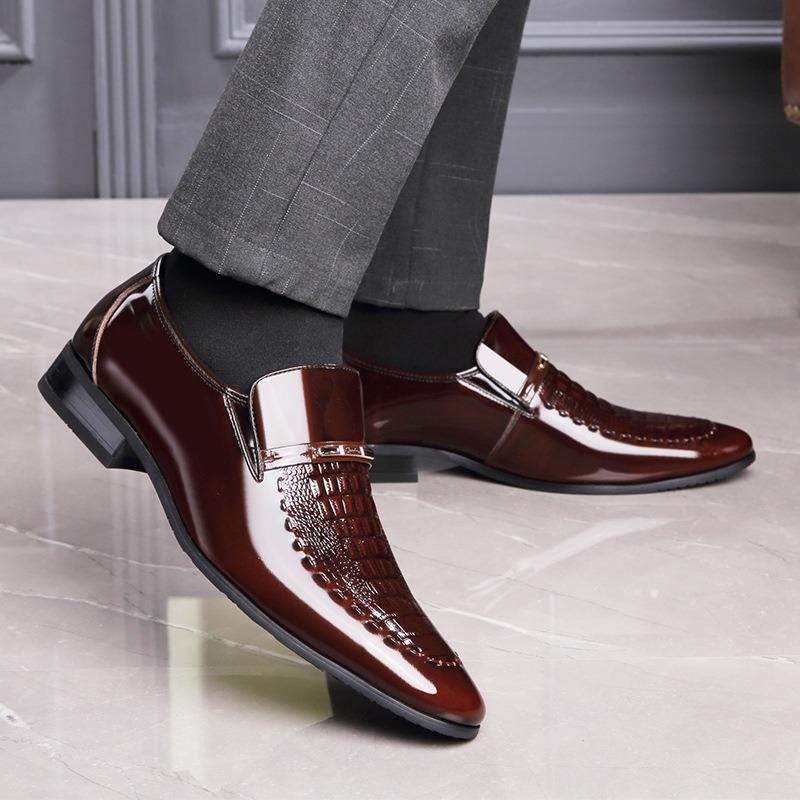 2024 Men's Tuxedo Dress Shoes Formal Classic Faux Patent Leather Oxfords Business Wedding Shoes for Men Toe Wingtip Black Boy Footwear Office Work