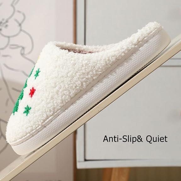 Christmas Slippers Memory Foam for Women Men Soft Plush Fuzzy Winter holiday slippers Cozy Plush Warm Non-Slip Holiday Slides with Santa Reindeer Designs Indoor Outdoor