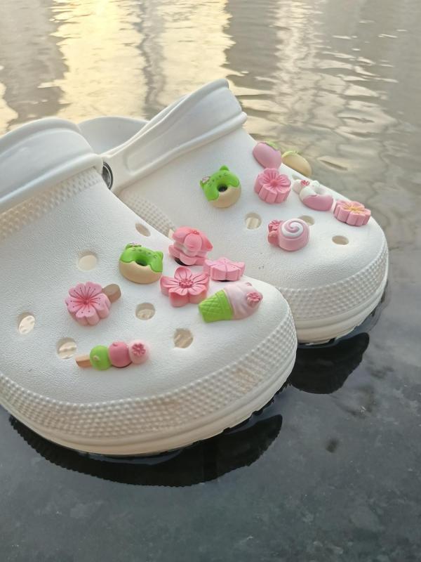 Cute Flower & Doughnut Design Shoes Decorations (1 Set), Novelty Shoes Decorations for Vented Clogs, Fashionable Shoes Accessories for Women & Girls