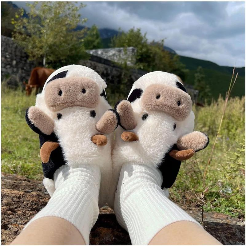 Cute Fuzzy Cow Slippers for Women, Cartoon Plush Warm Cow Slippers for Girls Funny, Novelty and Soft Cotton Slippers, Women's Winter House Slippers Suitable for Indoor Bedroom Dormitory